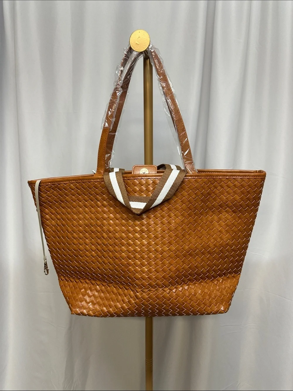 Pretty Simple Woven Tiffany Organizer Tote